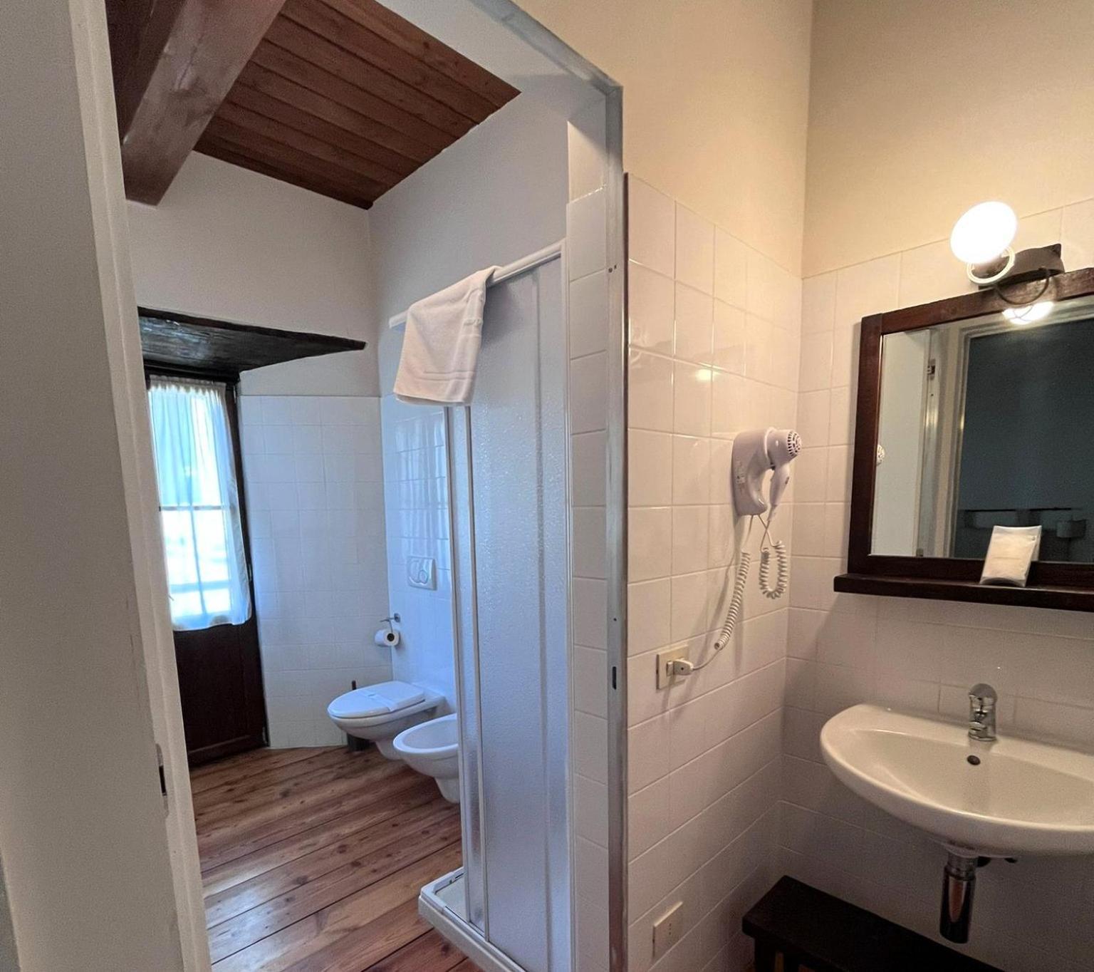 Dimora Storica Casa Vanni Villadossola Bagian luar foto
